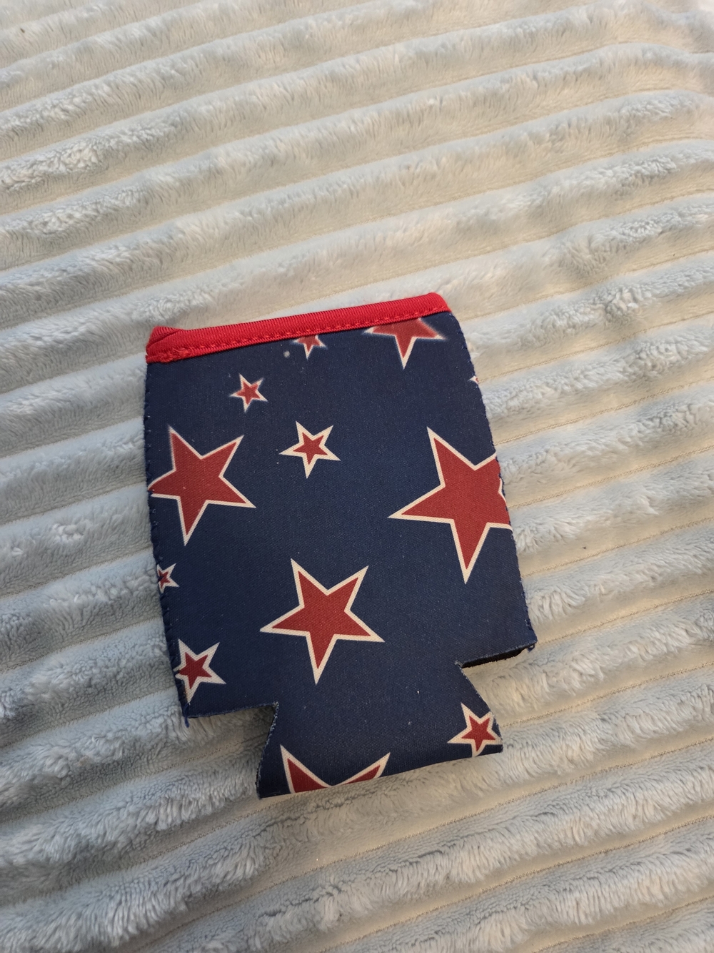 Navy Star Can Cooler with Red Trim